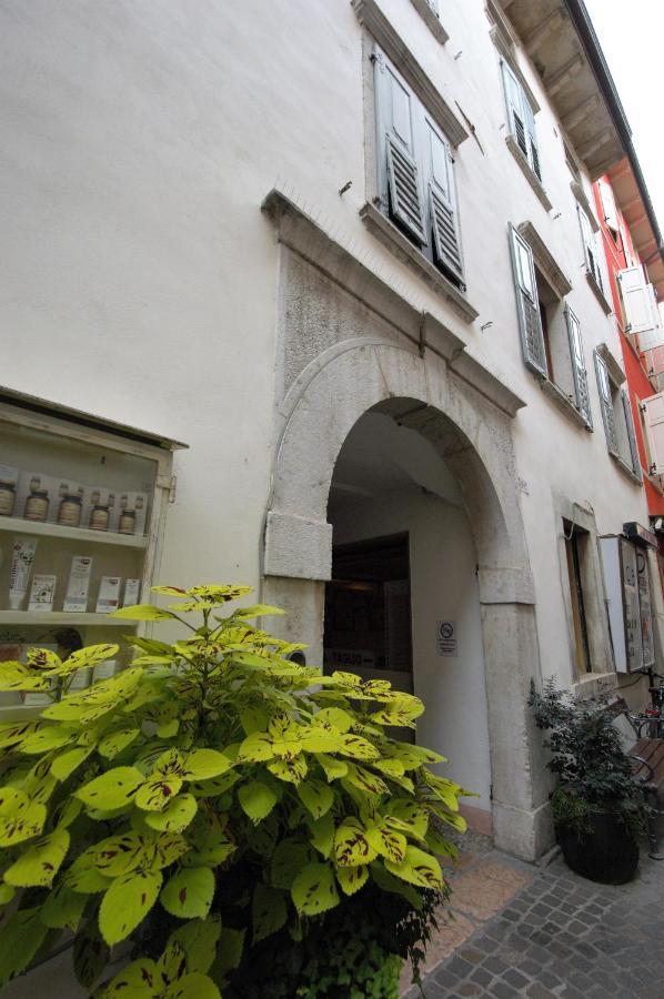 Althamer Palace Apartments Arco Bagian luar foto