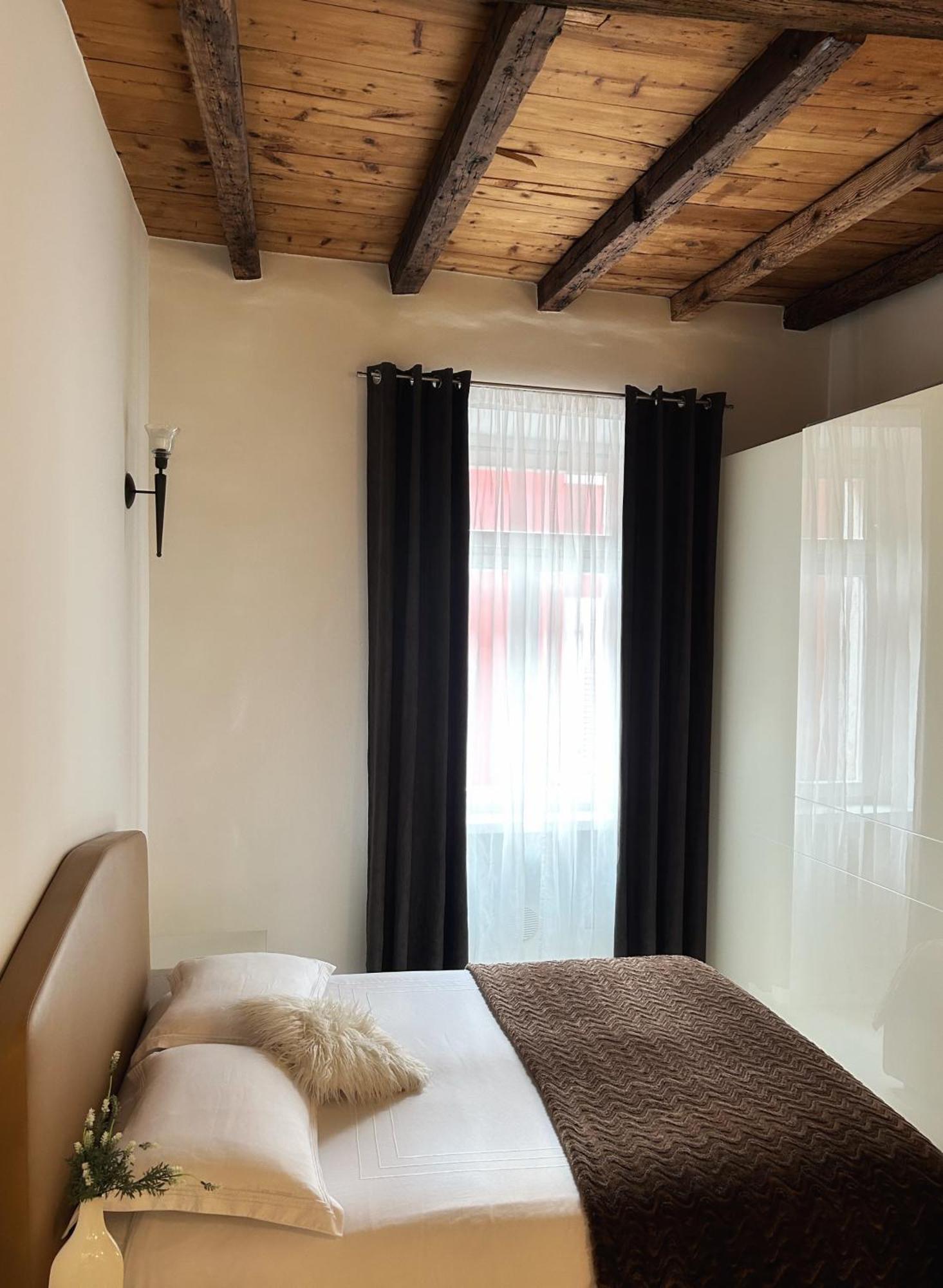 Althamer Palace Apartments Arco Bagian luar foto