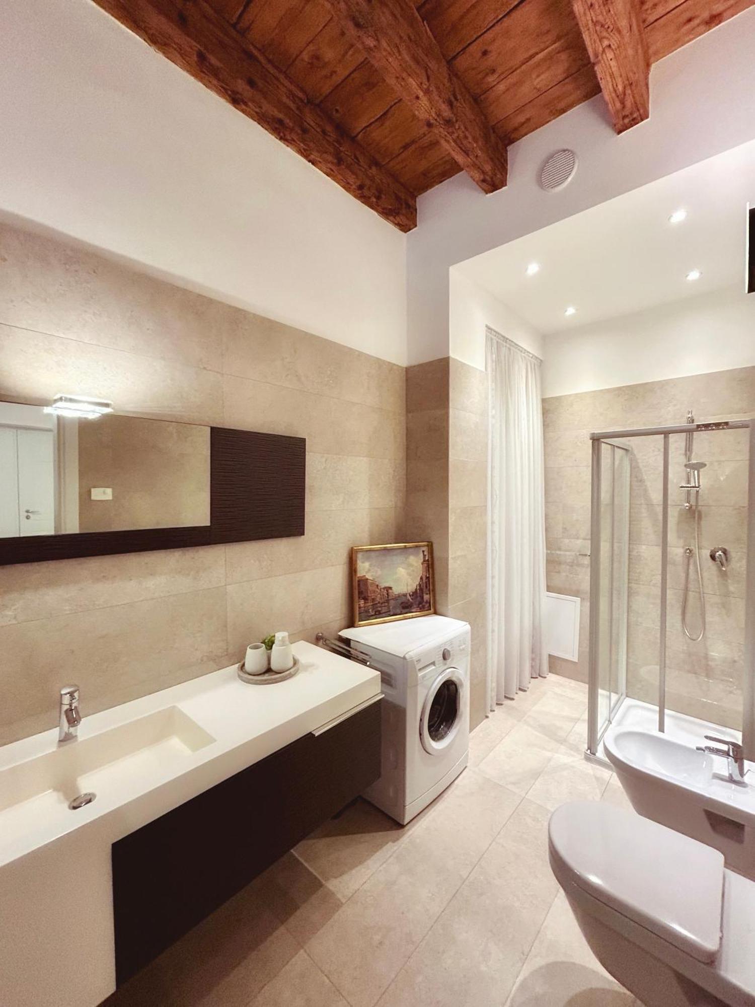 Althamer Palace Apartments Arco Bagian luar foto